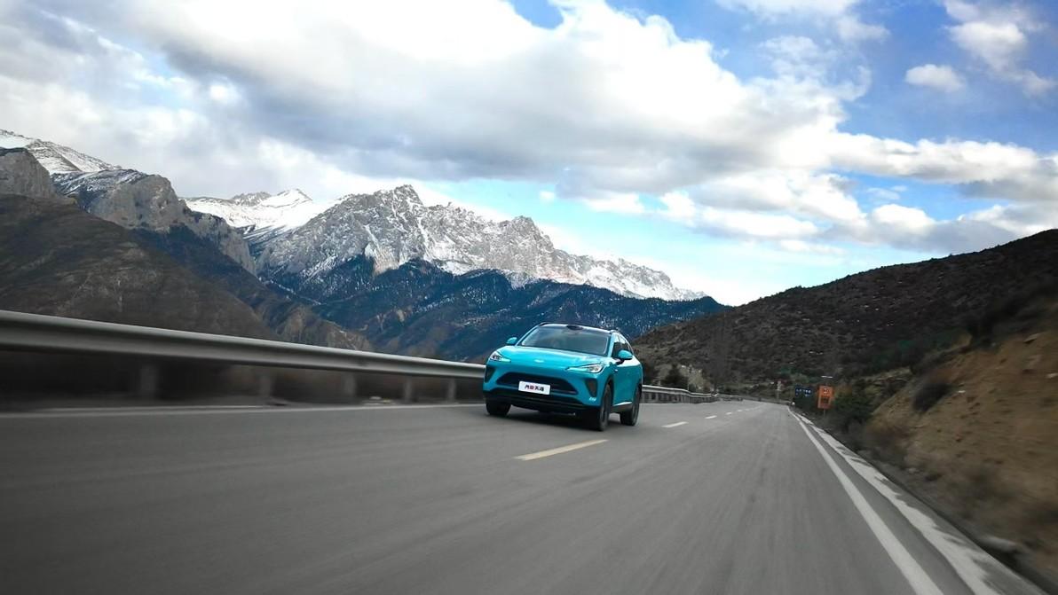 挑战怒江72拐，风云T9L用硬核实力定义家用SUV新标准