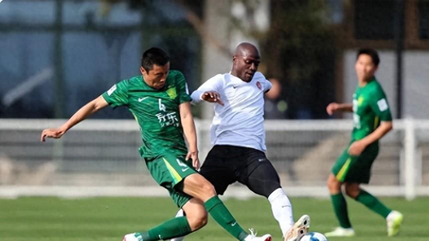 辽宁铁人一夜签下陈彬彬背后，主帅李金羽的另一个身份定乾坤！