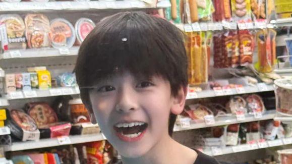 蹲下来，用孩子的眼睛看世界有多大