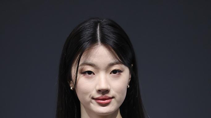 单依纯演唱会翻唱李荣浩李白事件，我怎么看，究竟是不是钱的问题