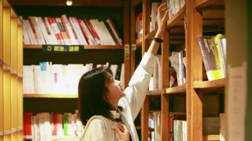 团体活动与领导力：鼓励初中生参与班级事务的积极意义