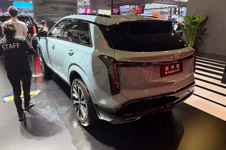 凯迪拉克XT5落地参考+配置推荐：千万别乱选，选错可真后悔！