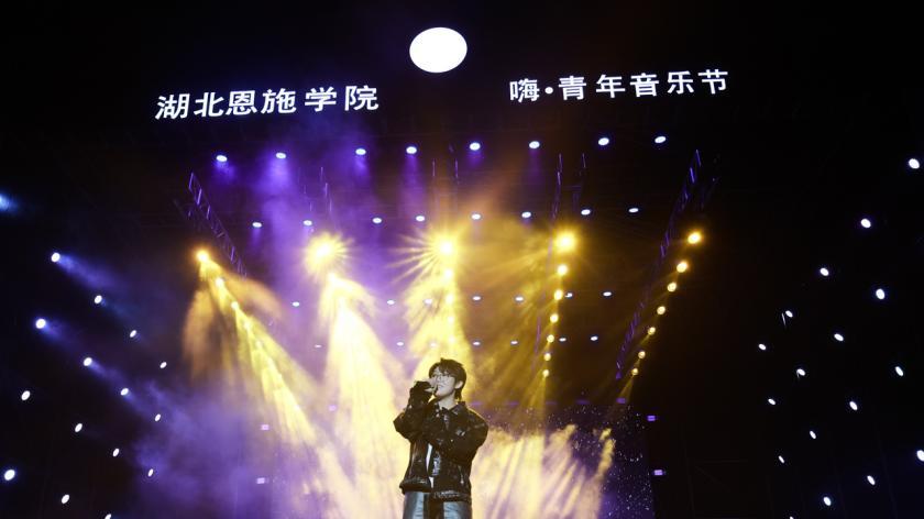 想象中的大学生活现实生活中是什么样的？以湖北恩施学院为例