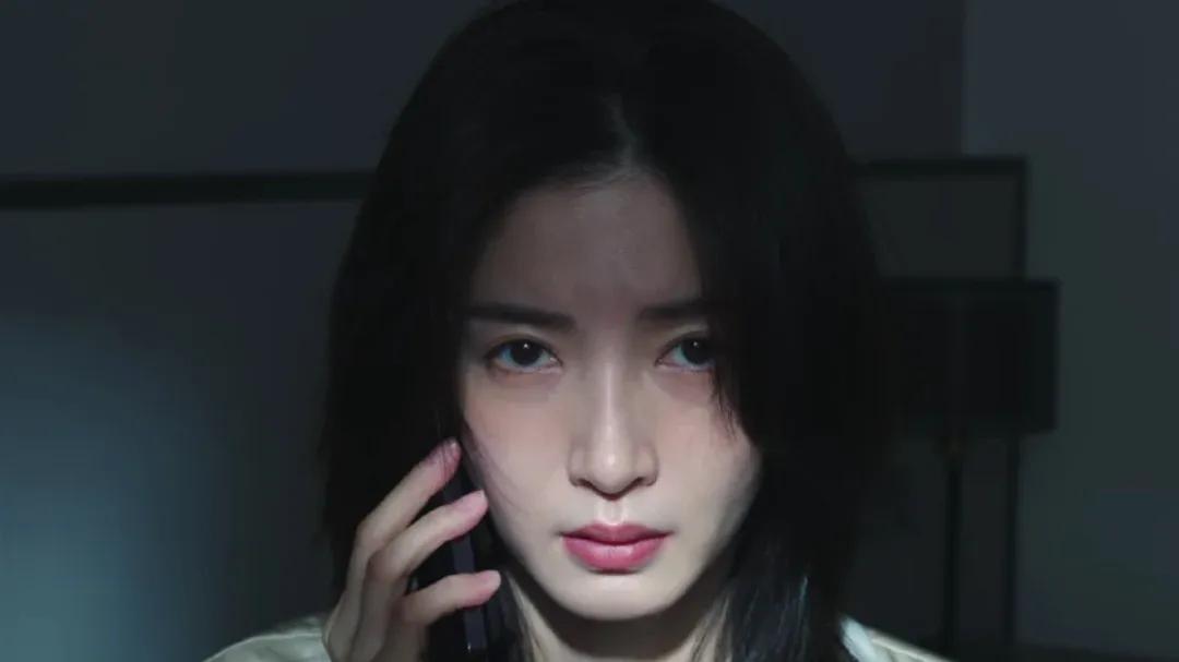 开播即封神！《夜色正浓》凭什么让打工人熬夜追更？