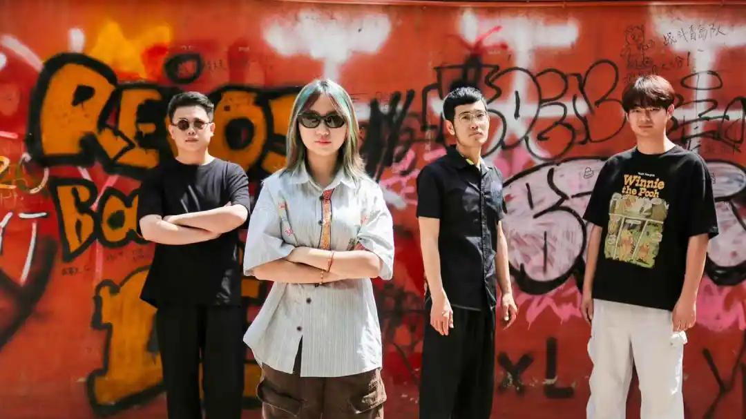 李胜伟2025年音乐旅程回顾：用音乐定义时光，以现场温暖人心