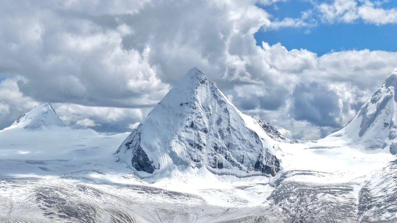 方向盘后的藏地通，让西北旅途不止风景更有文化温度