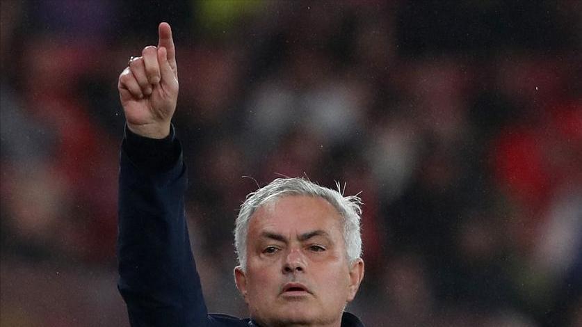 3-0，63岁穆帅发威：率队豪取葡超3连胜，一夜逼近葡超榜首