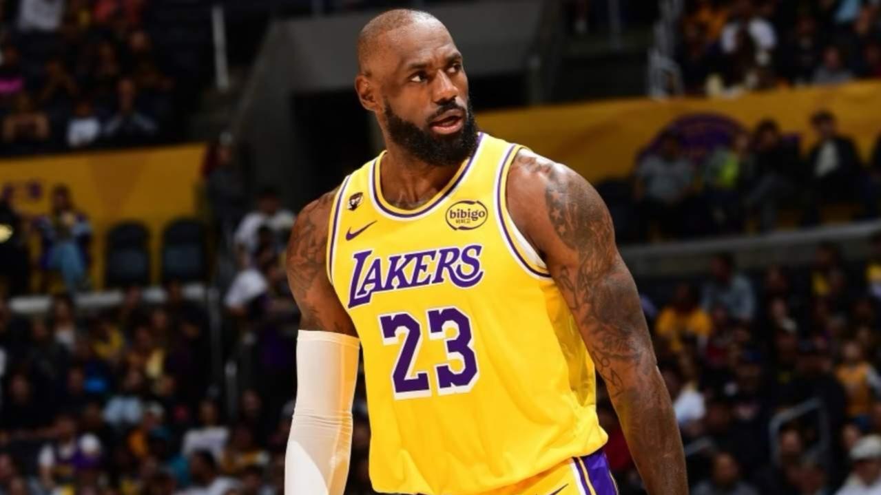 年轻球员汗颜不，41岁詹姆斯场均快攻6分，全联盟排名第一