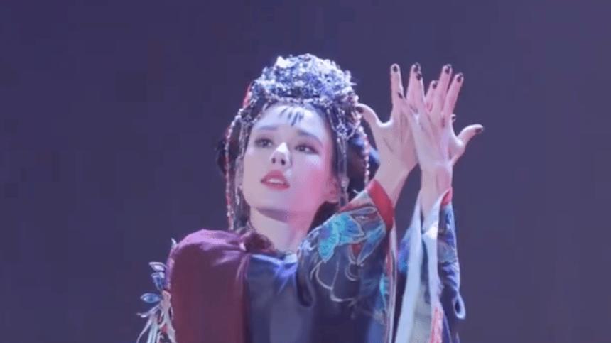 葛夕登深圳卫视春晚 前夫留几手发文称想上春晚