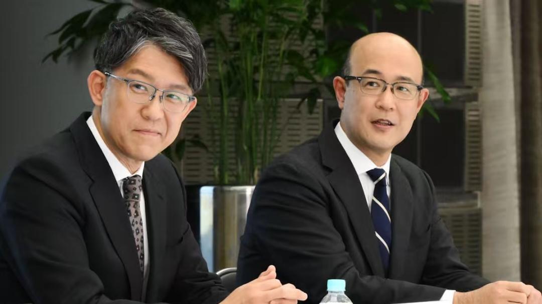 丰田换帅，一个财务老炮的上任，藏着汽车行业的生存新逻辑