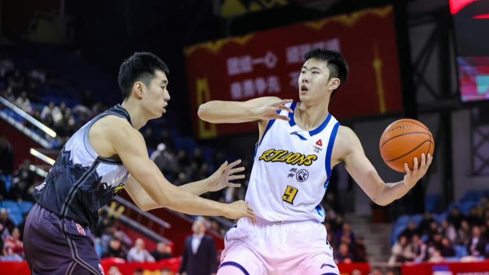 两记三分照样赢球！浙江广厦力克吉林打进四强，塔克砍48+6+11