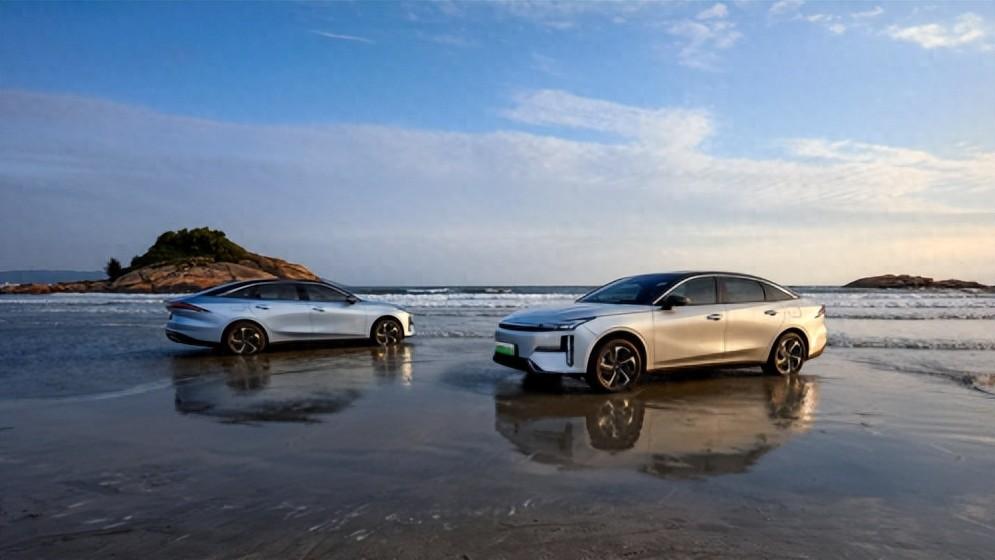 智能体验新升级，银河 L6 EM-i 的贴心不止于娱乐