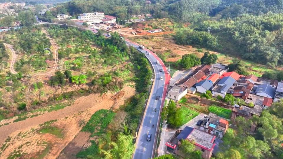 80公里大变样！清新人常走的这条国道，如今又宽又安全