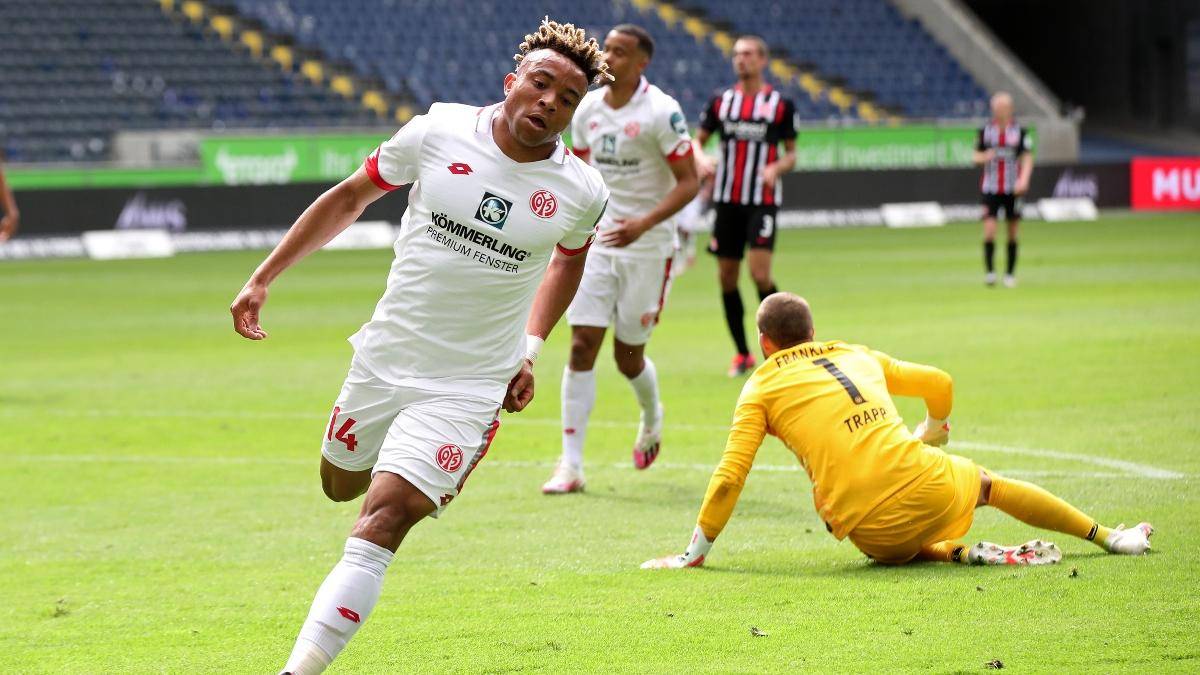 周六足球精彩推荐：德甲：圣保利VS斯图加特 +美因茨VS奥格斯堡（附扫盘）