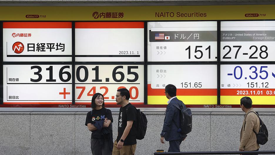 从英国到日本：为何所有岛国最后都活成了“吞不下吐不出”的模样