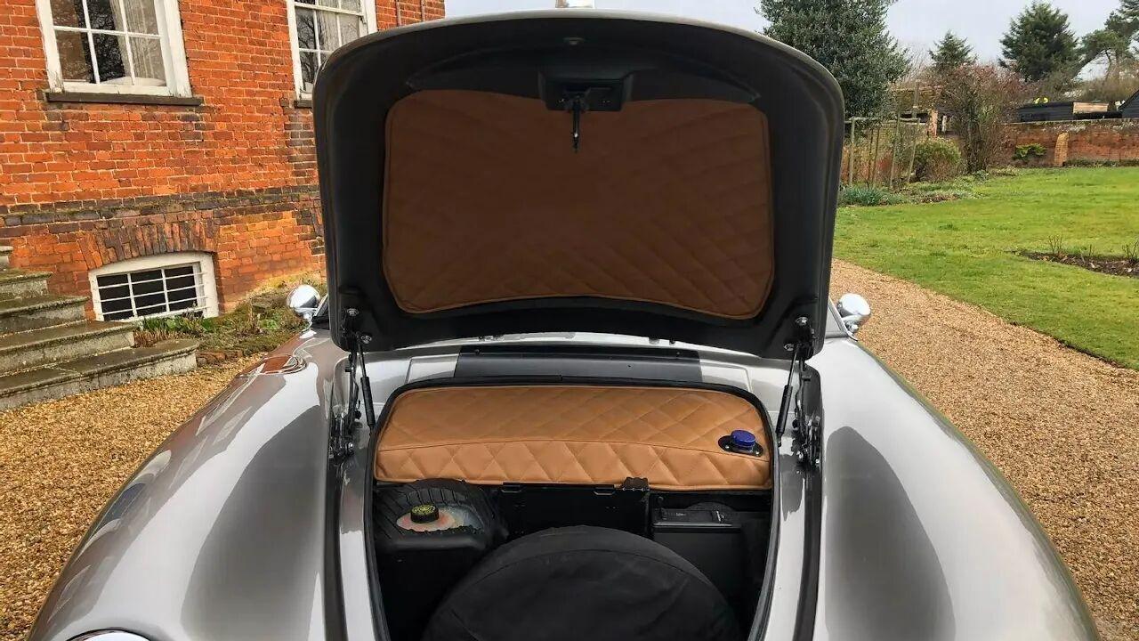 20万美元买台“假”356？经典外观搭987底盘，价格超保时捷原厂车