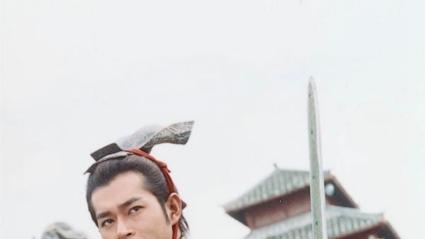 看完《寻秦记》电影版，我突然悟了：如果秦朝不灭，我们现在可能连方言都没有