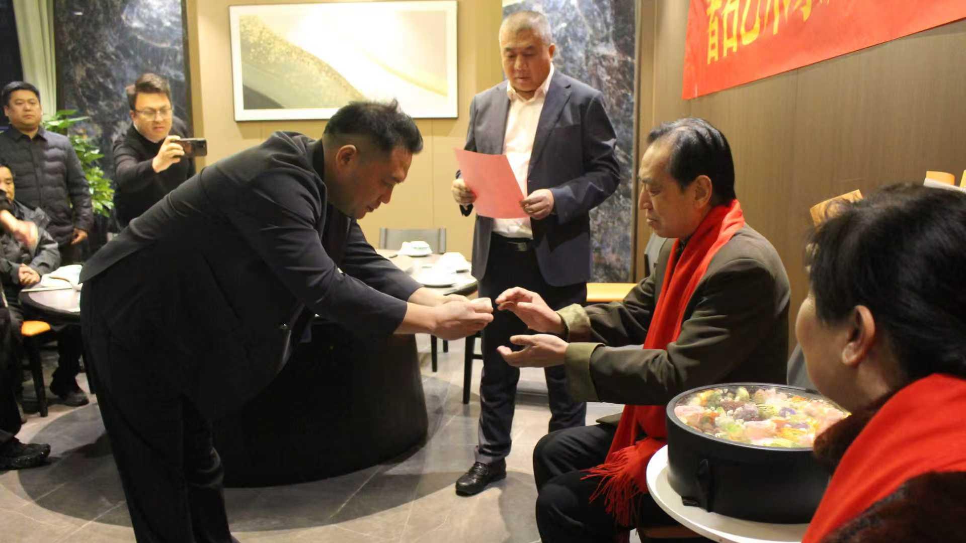 翰墨传薪 丹青溢彩 知名画家刘海虎先生收徒仪式圆满举行