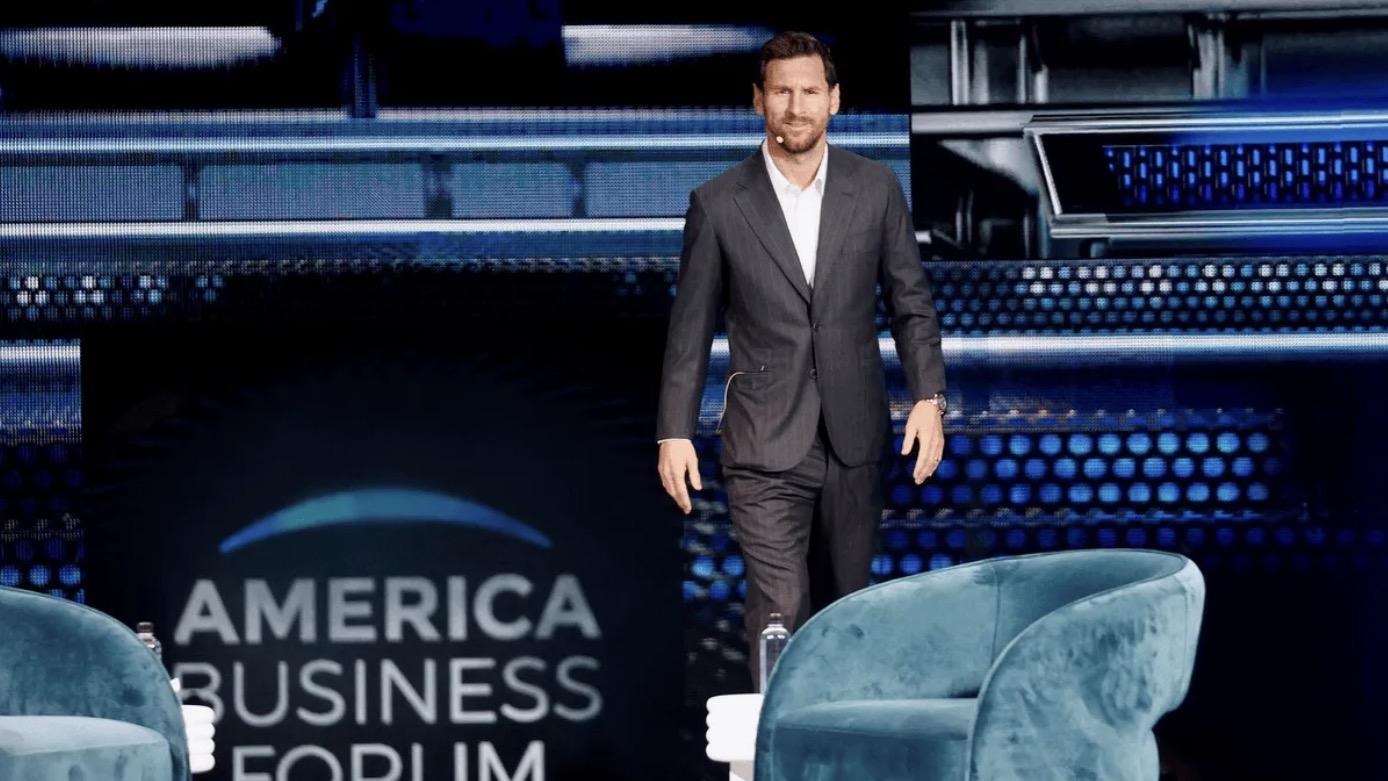 想不到！梅西刚收购的球队里有位中国球员