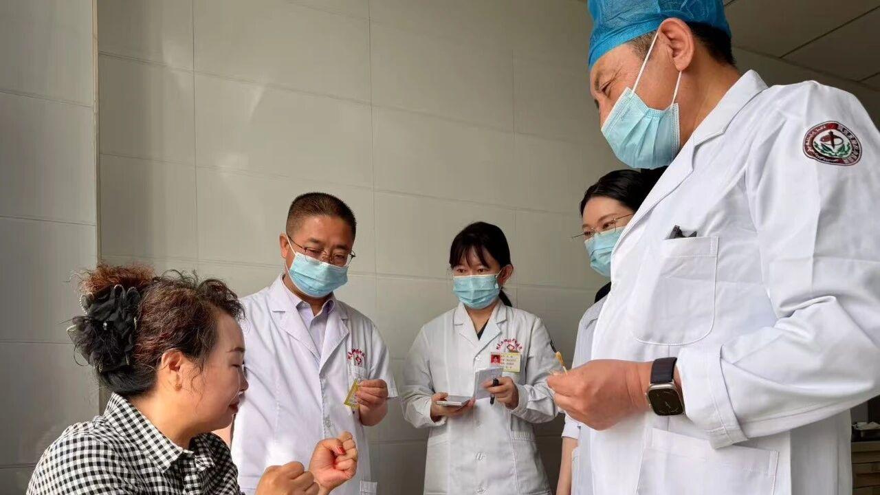 心系边疆，清明送医：国际名老中医王守东教授阿克苏系列义诊纪实