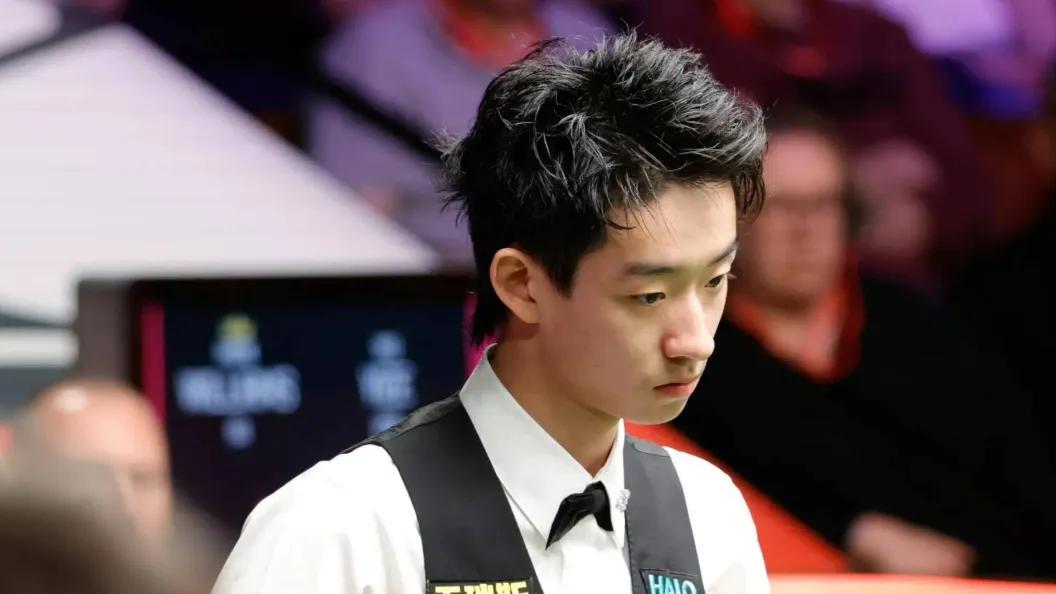 世锦赛战报：第3位中国冠军出局，16强决出9席！