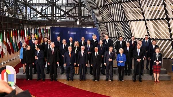 大不了同归于尽！欧洲釜底抽薪，准备对美国发起一场“反击战”