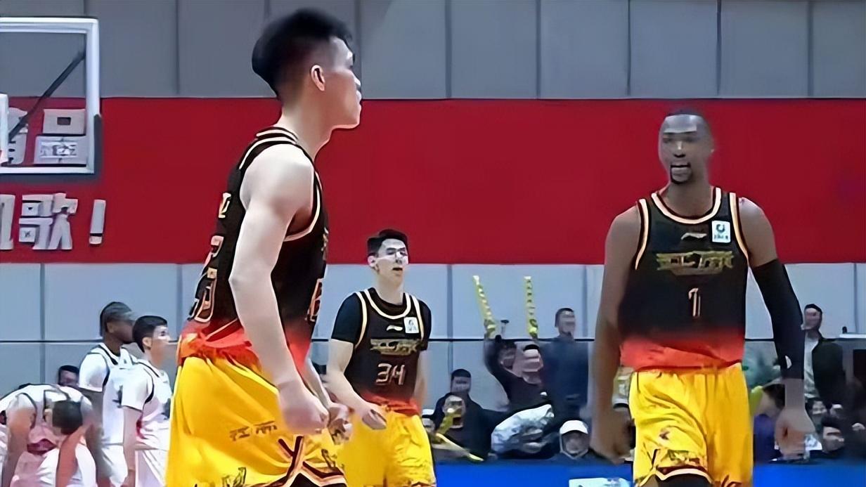 CBA排名一夜大变！广厦第1，广东遭绝杀，山东爆冷输江苏5分