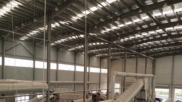 城市建筑垃圾：从“拆旧建新”到“循环新生”的必经之路