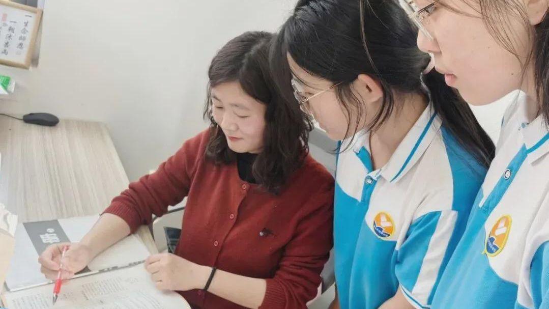 信阳市羊山外国语中学陈阳：以数启智 以爱育人