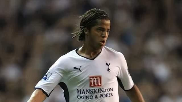 17岁享受“小罗二世”之名，英超进1球，26岁养老，32岁转型