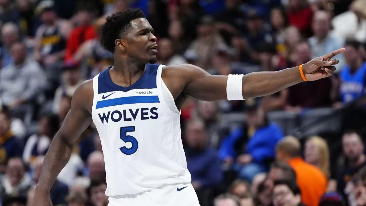 西部排名又变了！火箭跌至第五，黑马三连胜，快船冲前十