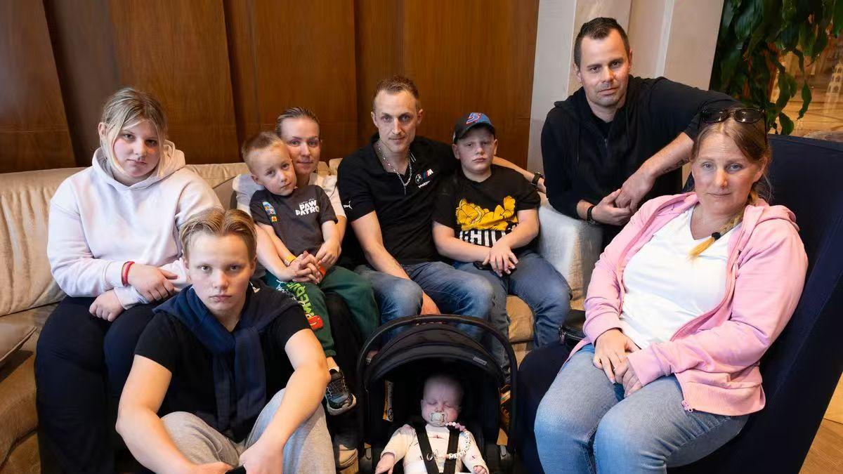 迪拜度假突遇导弹袭击，挪威家庭砸156万狼狈逃生