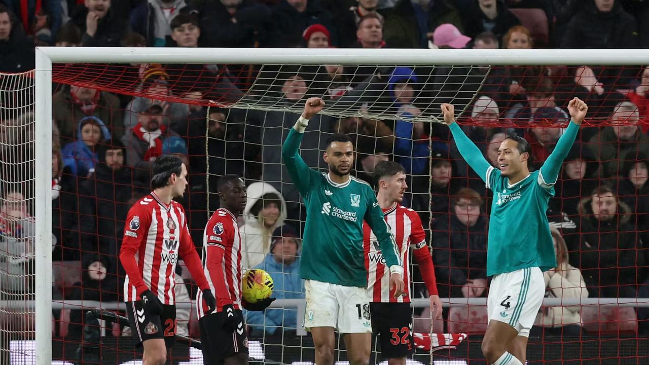 英超争四白热化、拜仁挺进四强、梅西突遭伤情