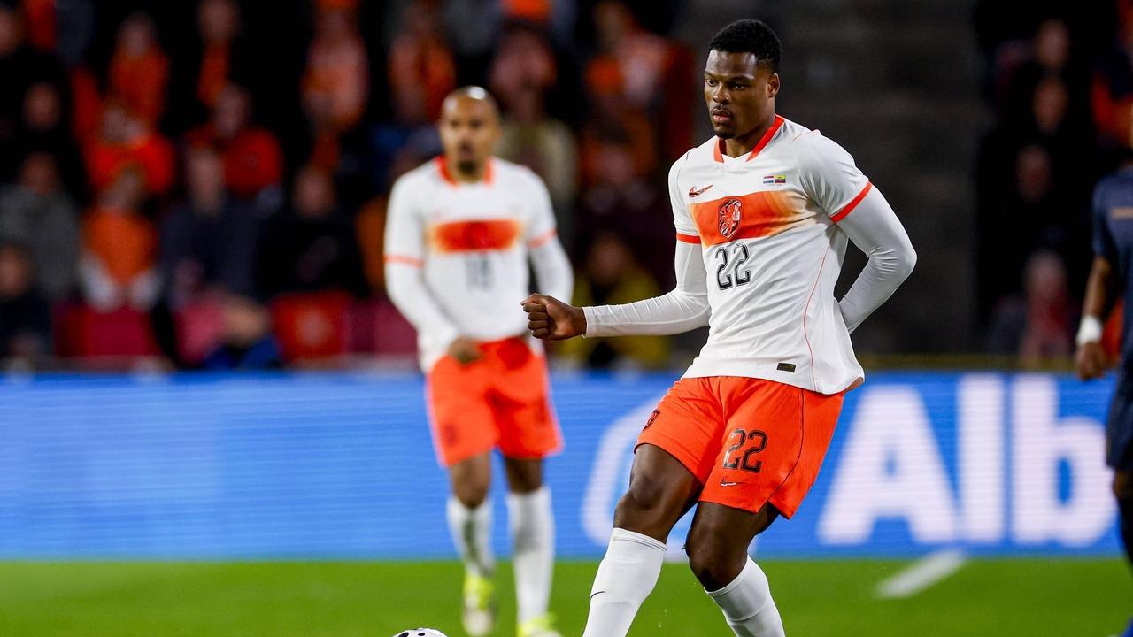 1-1, 10人世界第7遭世界第24逼平, 邓弗里斯染红和弗莱肯送点酿苦果