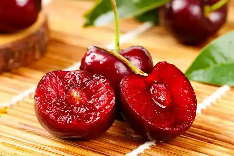 宝宝可以吃车厘子吗？营养宝库还是“铁中毒”陷阱？