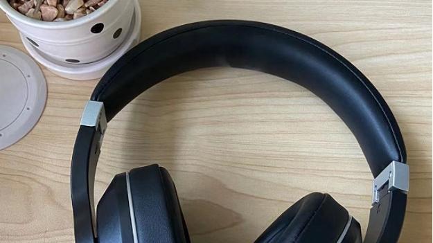 3款头戴降噪耳机，流畅快捷，耳机也变智能了