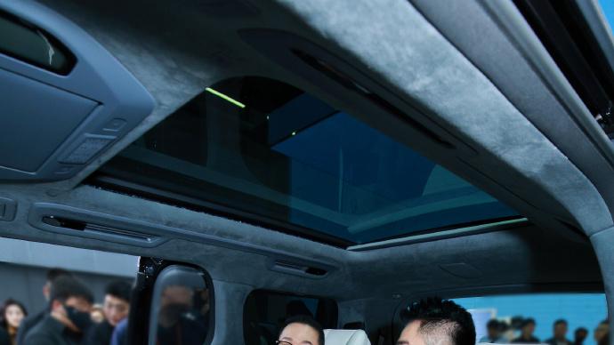 9系旗舰MPV正面刚！极氪009究竟有多硬？