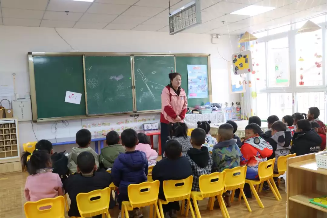 川滇明珠盐源白乌镇，邱胡兰三姐妹，教育究竟怎样点亮她们人生？