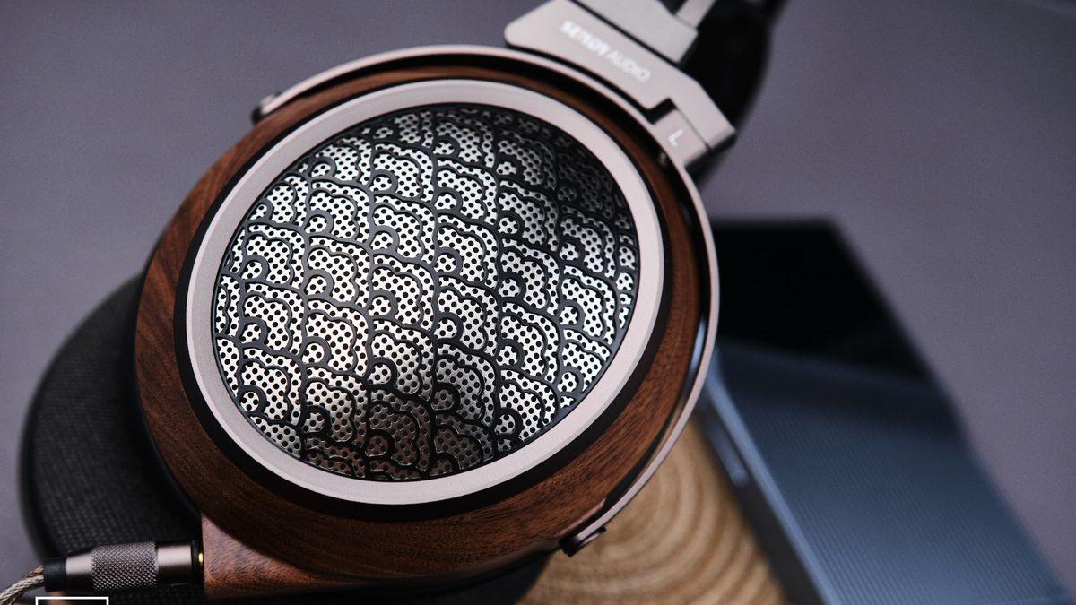 「当旗舰不再追求浓烈」SENDYAUDIO白鹭开放式平板头戴式耳机