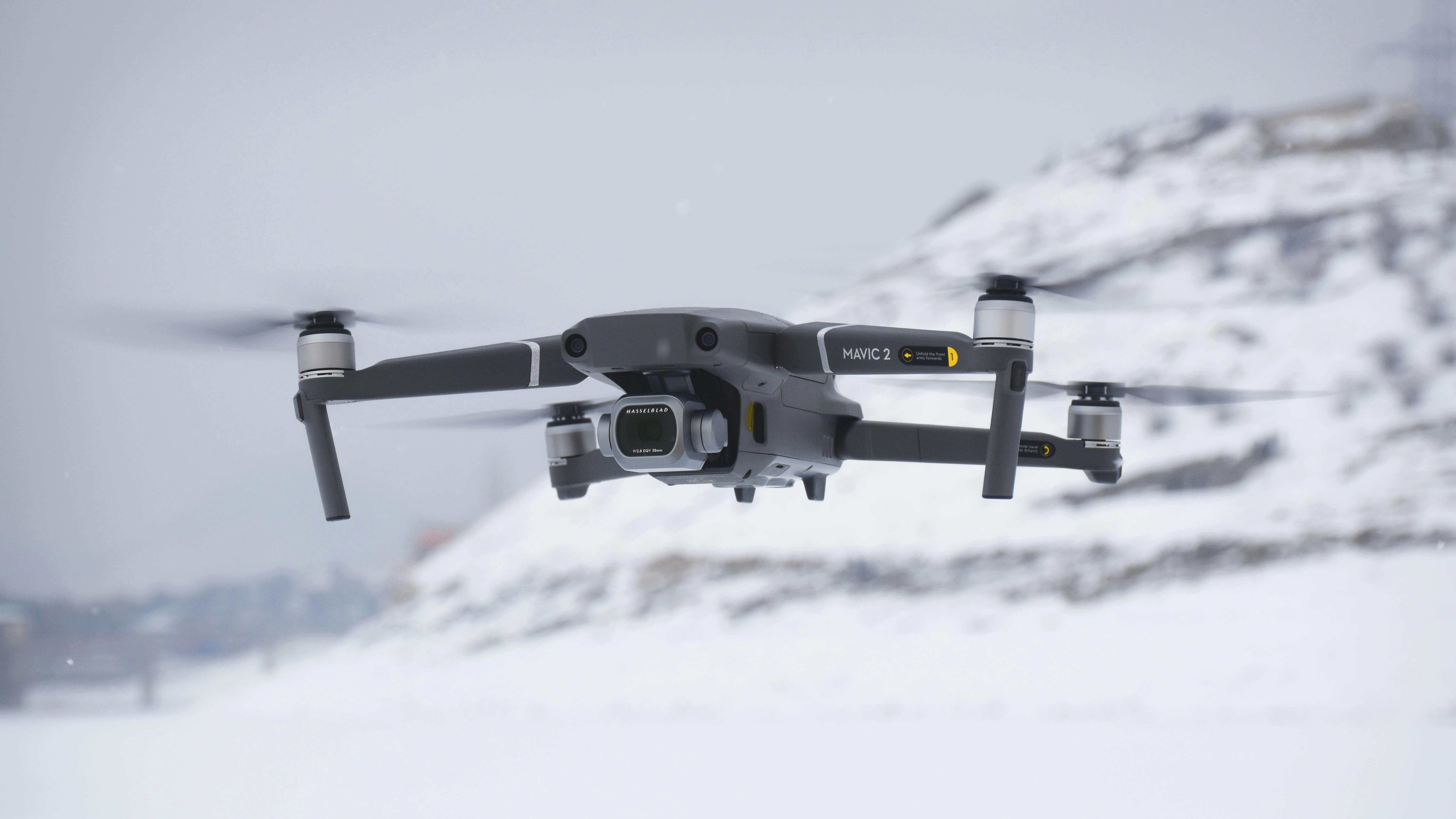 无人机航拍是否已经成为摄影师必备技能？