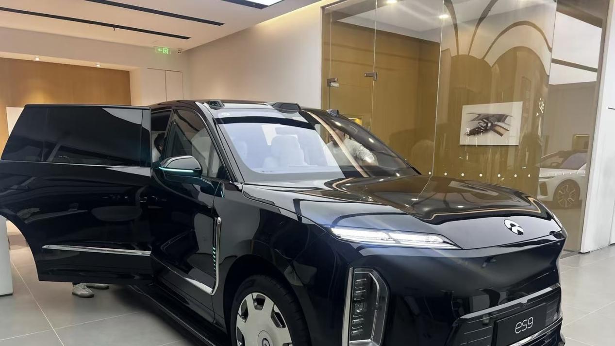 蔚来ES9和新问界M9都挺好，但还是买了极氪9X