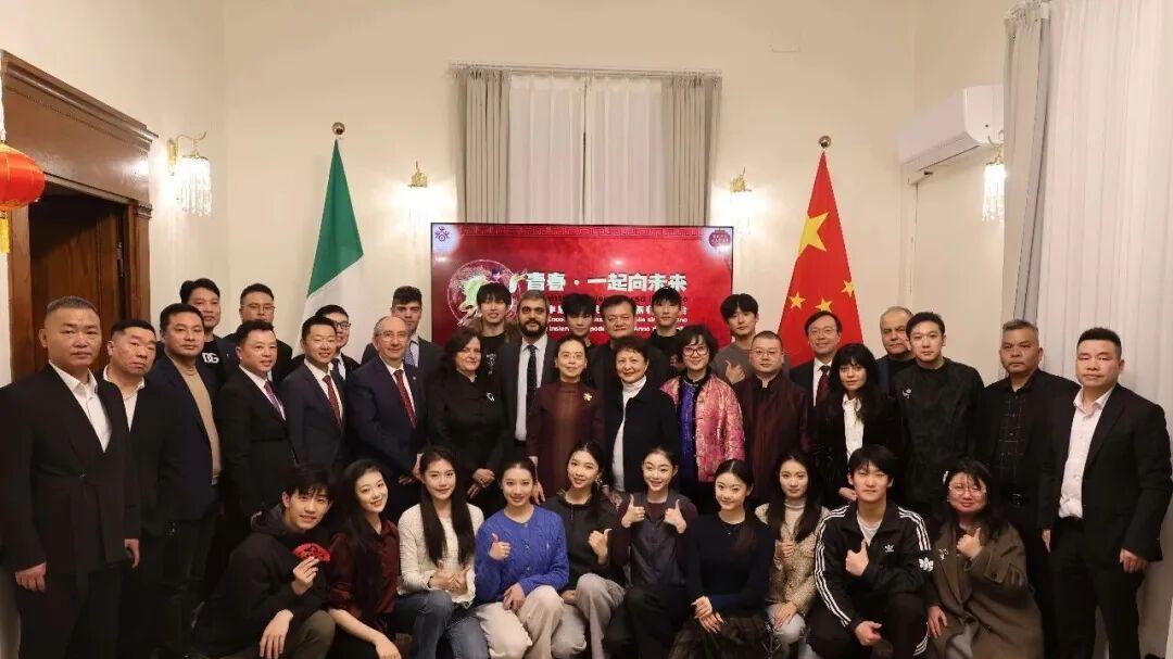青春一起向未来 驻佛罗伦萨总领馆举办中意青年共庆马年新春交流会