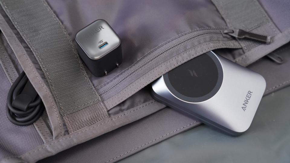 苹果全家桶用户必入！Anker Prime 三折叠风冷无线充 + 磁吸充电宝双神器体验分享