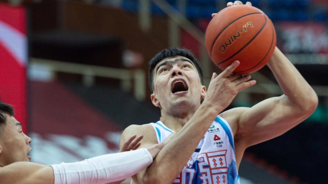 你咋不弄赵睿？西热谈李祥波喷鲁吐布拉：要是我就拳头伺候