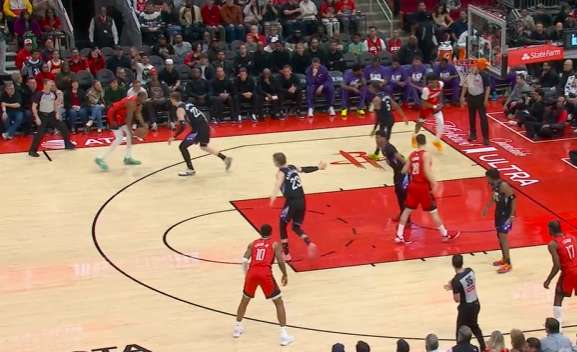 对阵爵士砍下31分！多镜头解析贾巴里本季两场30+进攻表现