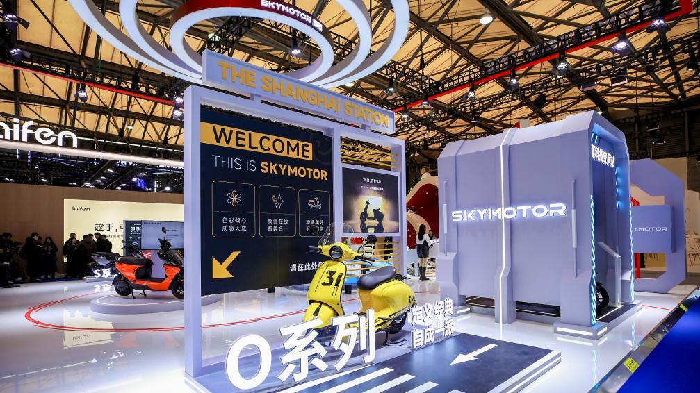 出行新物种降临AWE：首驱科技“具身化”智能产品，如何用全维技术重塑骑行？