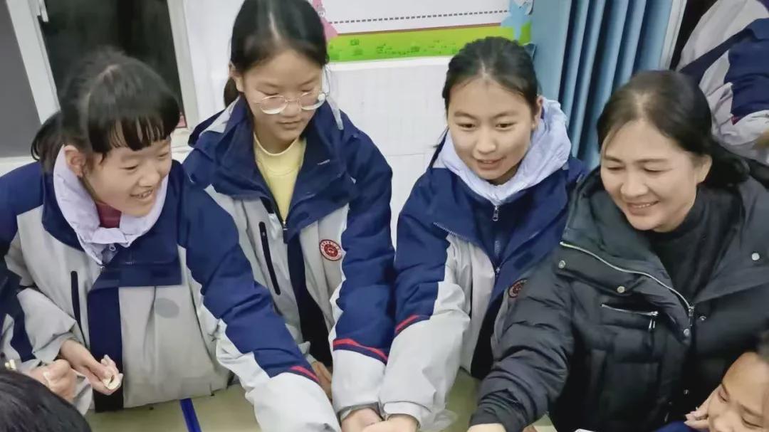 信阳市第七中学王艳：以三十四载耕耘  守护青春成长之路