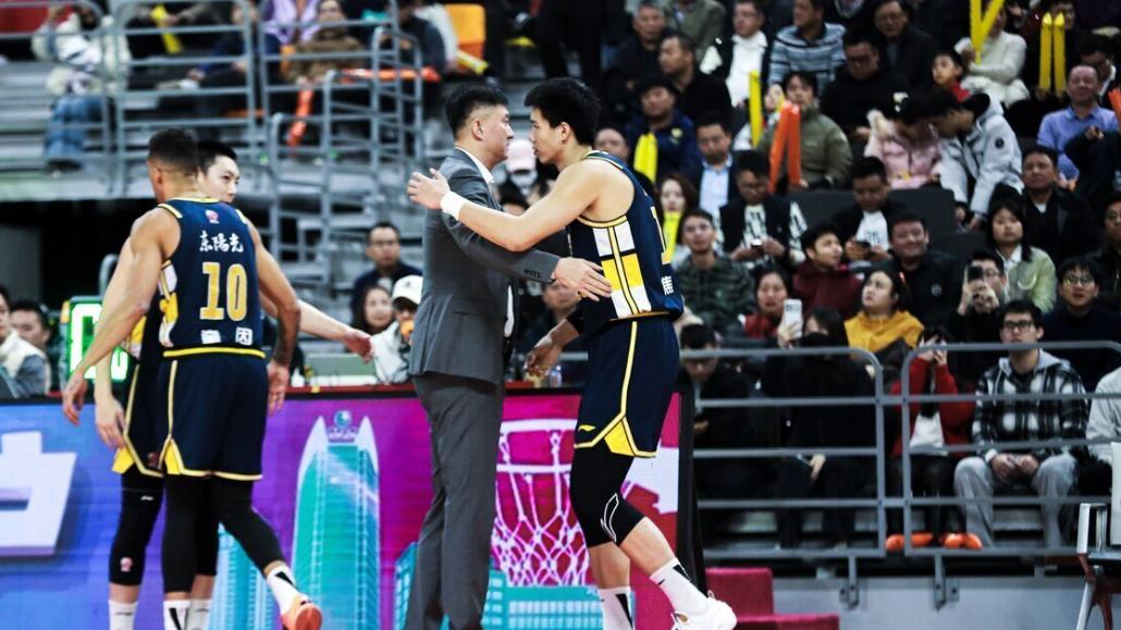 看了张皓嘉赛后激动落泪的感人场面，才发现，焦泊乔离归队不远了