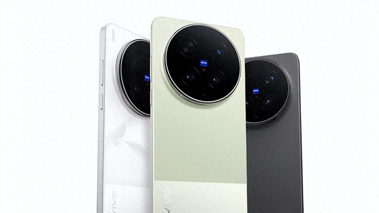 vivo X300 Ultra来了：11999元的“口袋摄影棚”