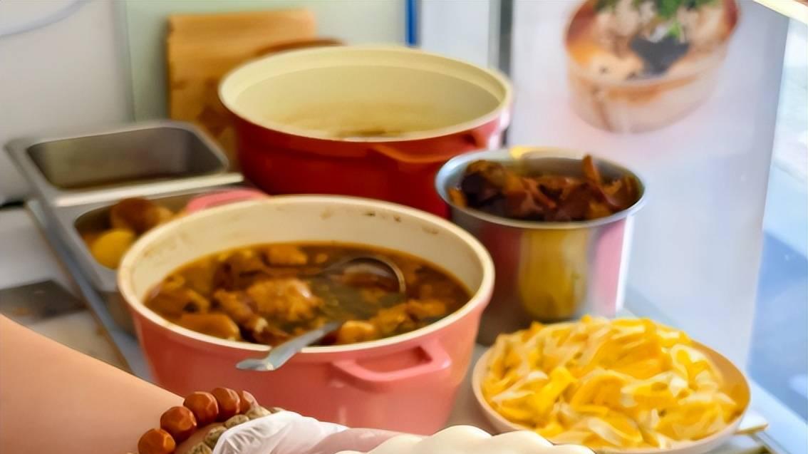 虹口糕团厂的年糕团，包裹老上海的温热记忆